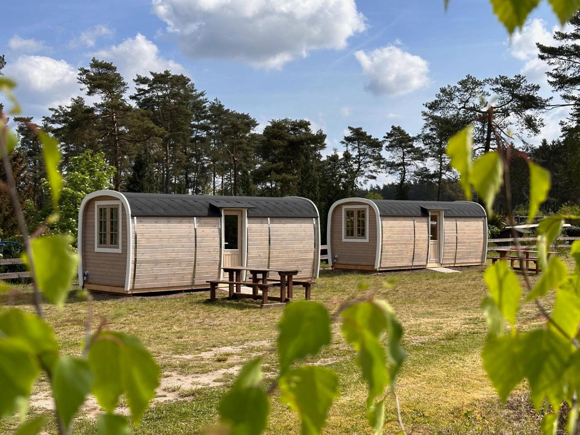 Naturcamping Lueneburger Heide - Chalets & Tiny Haeuser ゾルタウ エクステリア 写真