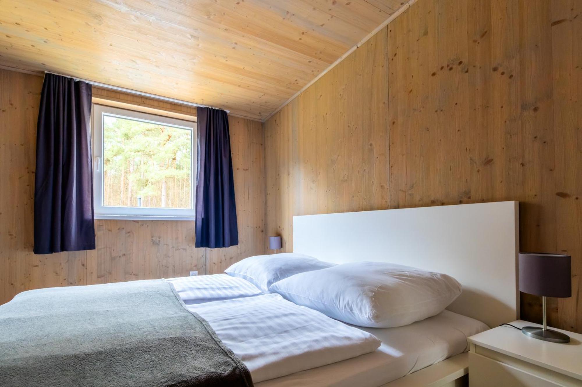 Naturcamping Lueneburger Heide - Chalets & Tiny Haeuser ゾルタウ エクステリア 写真
