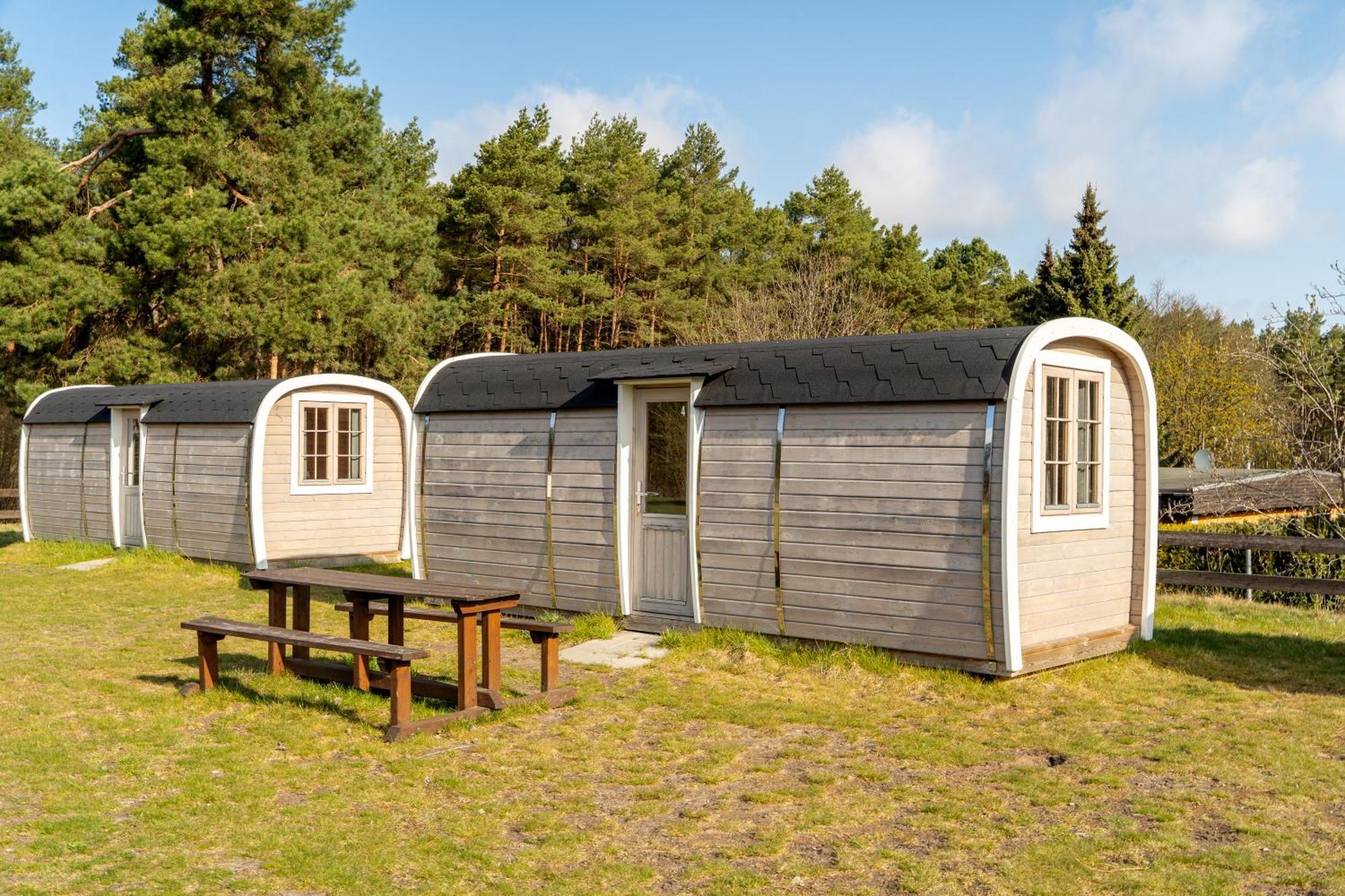 Naturcamping Lueneburger Heide - Chalets & Tiny Haeuser ゾルタウ エクステリア 写真